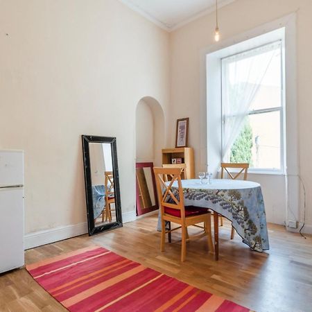 Newhall Glasgow Extérieur photo