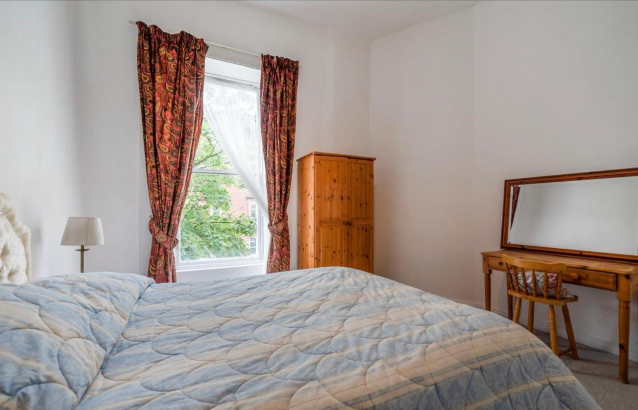 Newhall Glasgow Extérieur photo