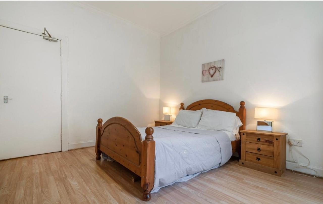 Newhall Glasgow Extérieur photo