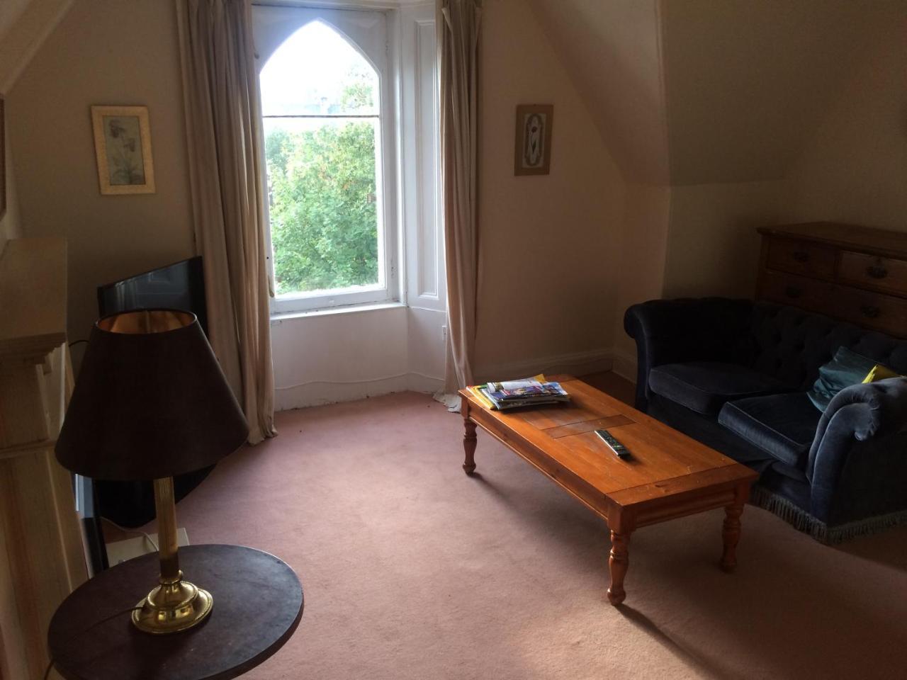 Newhall Glasgow Extérieur photo