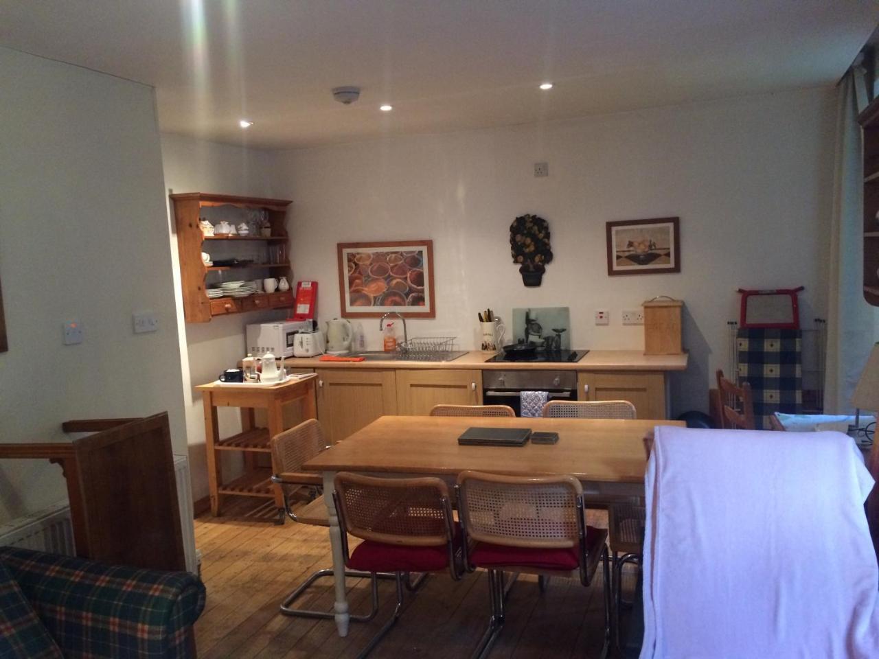 Newhall Glasgow Extérieur photo