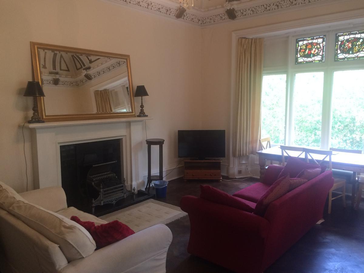 Newhall Glasgow Extérieur photo